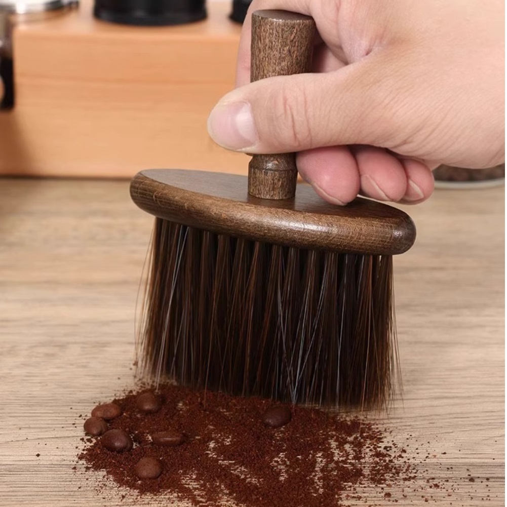 コーヒーエアパーカー用洗浄ブラシ、ブナ材と高品質PBT毛で作 - Coffee Equipment Maintenance のレビューと価格